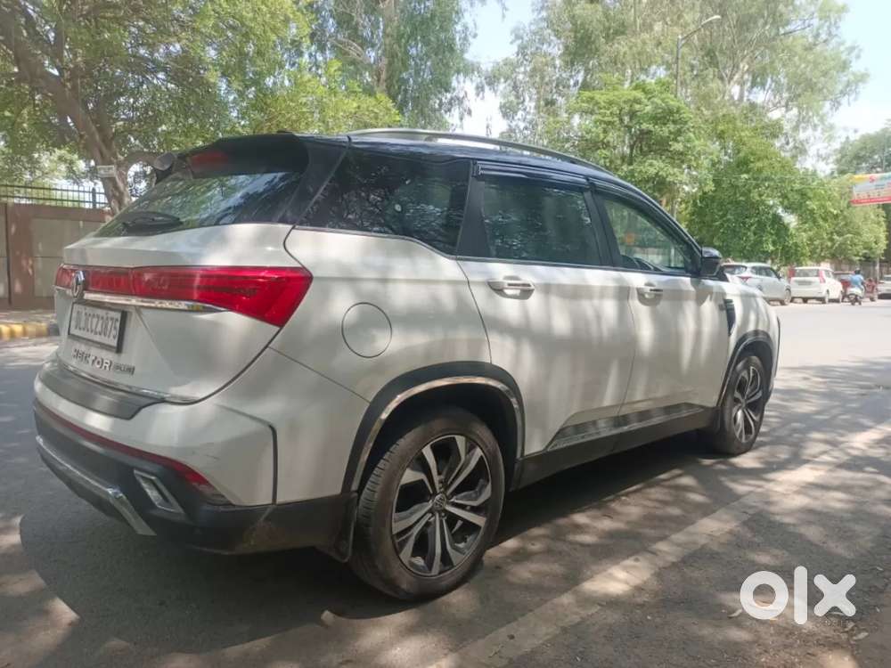Mg Hector Plus Sharp Pro 1.5 Turbo Petrol Cvt 7 Str, 2023, Petrol