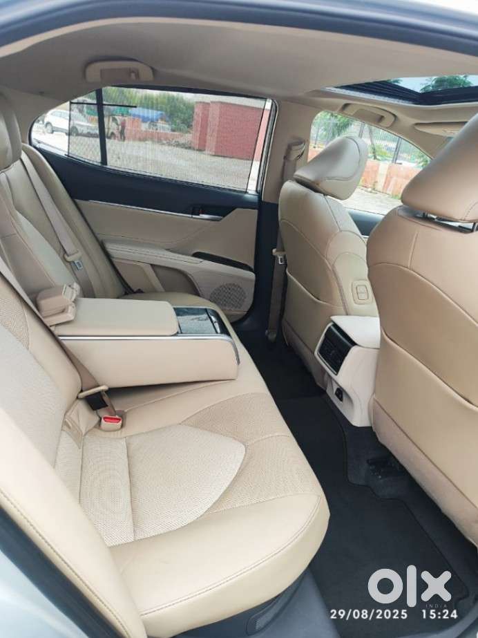Toyota Camry 2.5 Hybrid, 2024, Cng & Hybrids