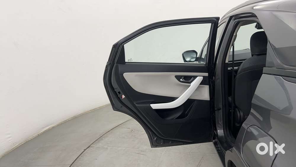 Tata Nexon Creative Plus S 1.2 Revotron Petrol 6 Amt, 2024, Petrol