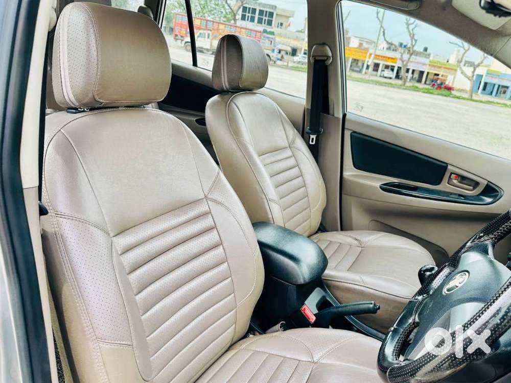 Toyota Innova 2.5 G (diesel) 7 Seater, 2016, Diesel