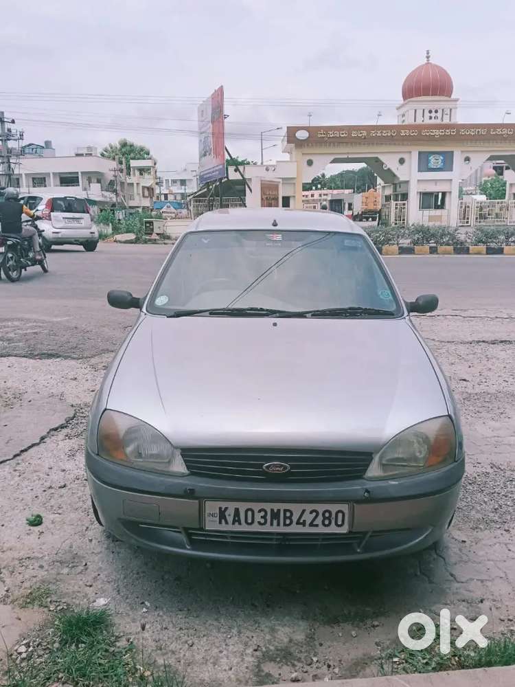 Ford Ikon 2003 Petrol