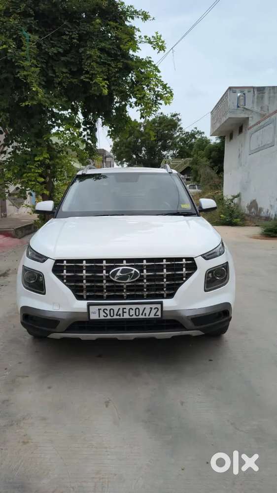 Hyundai Venue 2020 Diesel 96000 Km Driven