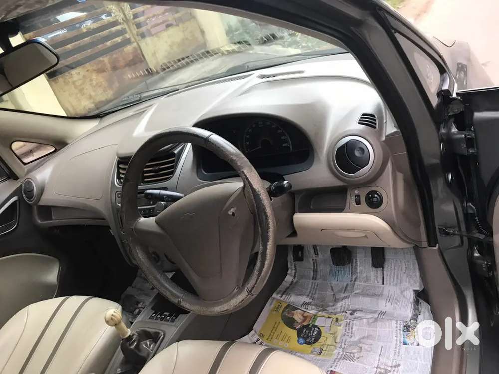 Model 2013
Single Owner 
48k  Km Driven
5 New Branded Tyre