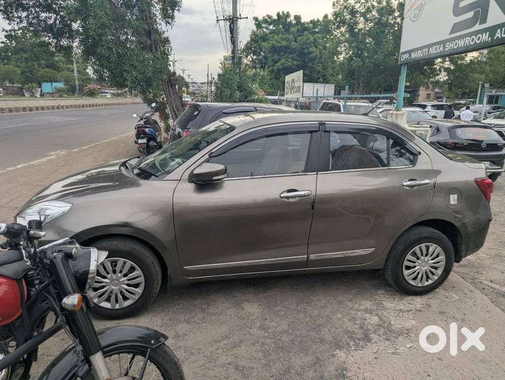 Maruti Suzuki Swift Dzire Vxi Optional, 2023, Petrol