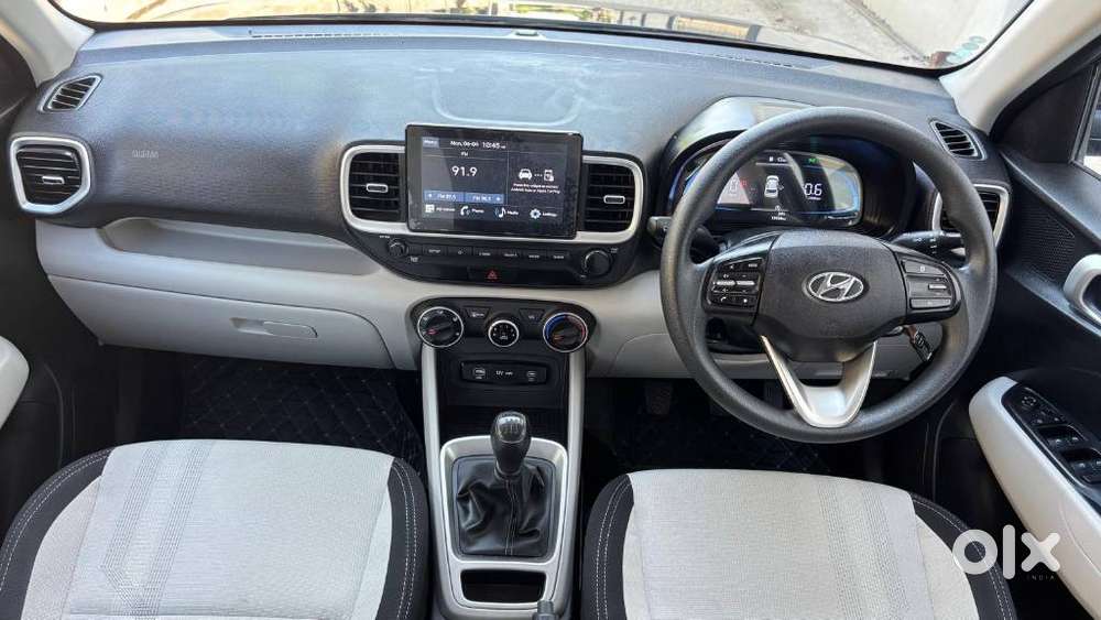 Hyundai Venue, 2025, Petrol