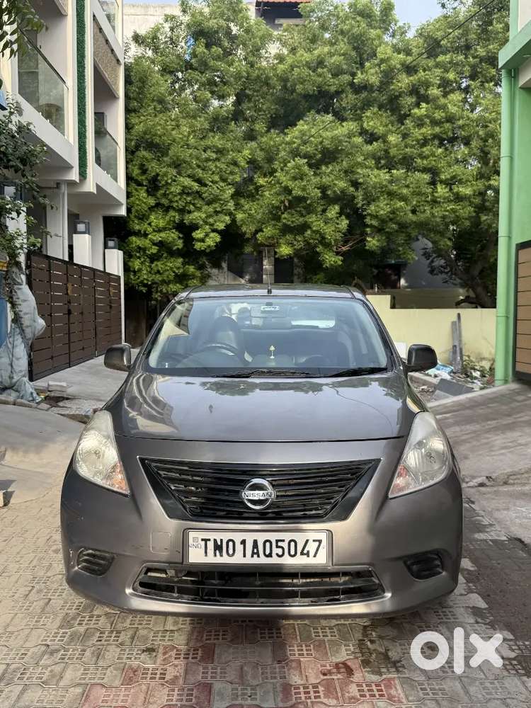 Nissan Sunny Petrol 2011