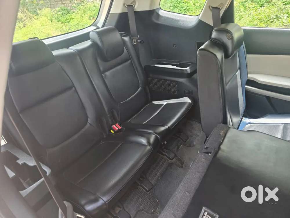Kia Carens 2023 Petrol Manual 90000 Km First Owner