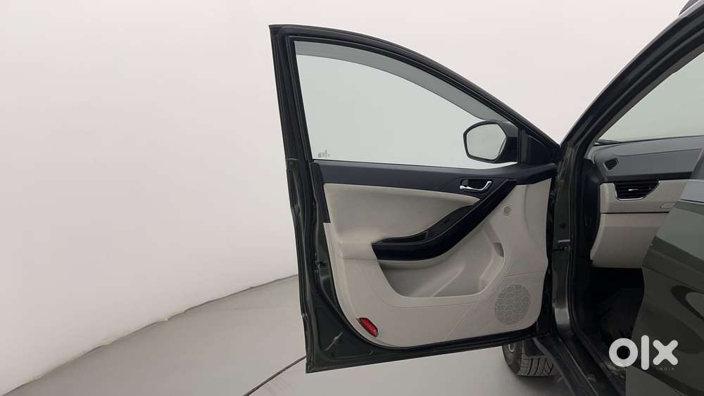 Tata Nexon 1.2 Revotron Xz Plus (s), 2023, Petrol