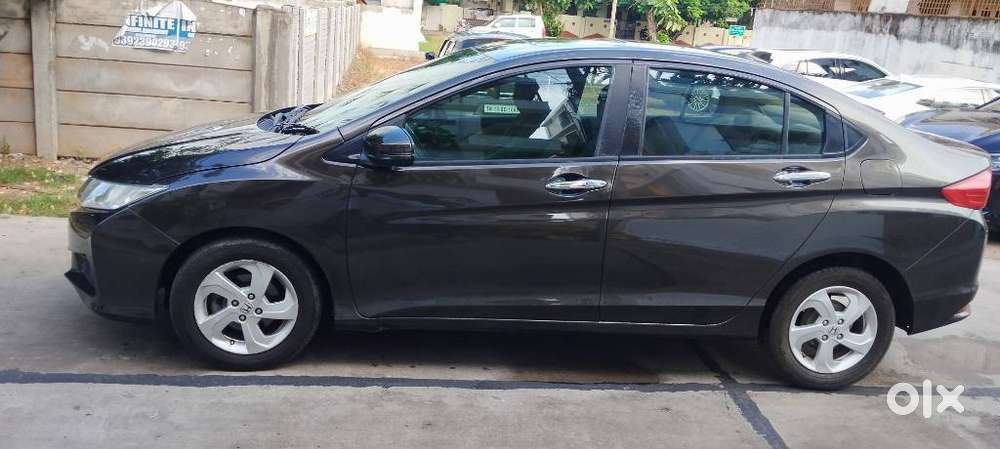 Honda City V Mt Sunroof, 2014, Diesel