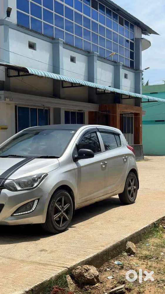 Hyundai I20 Asta Top-end 2013 Diesel Well Maintained