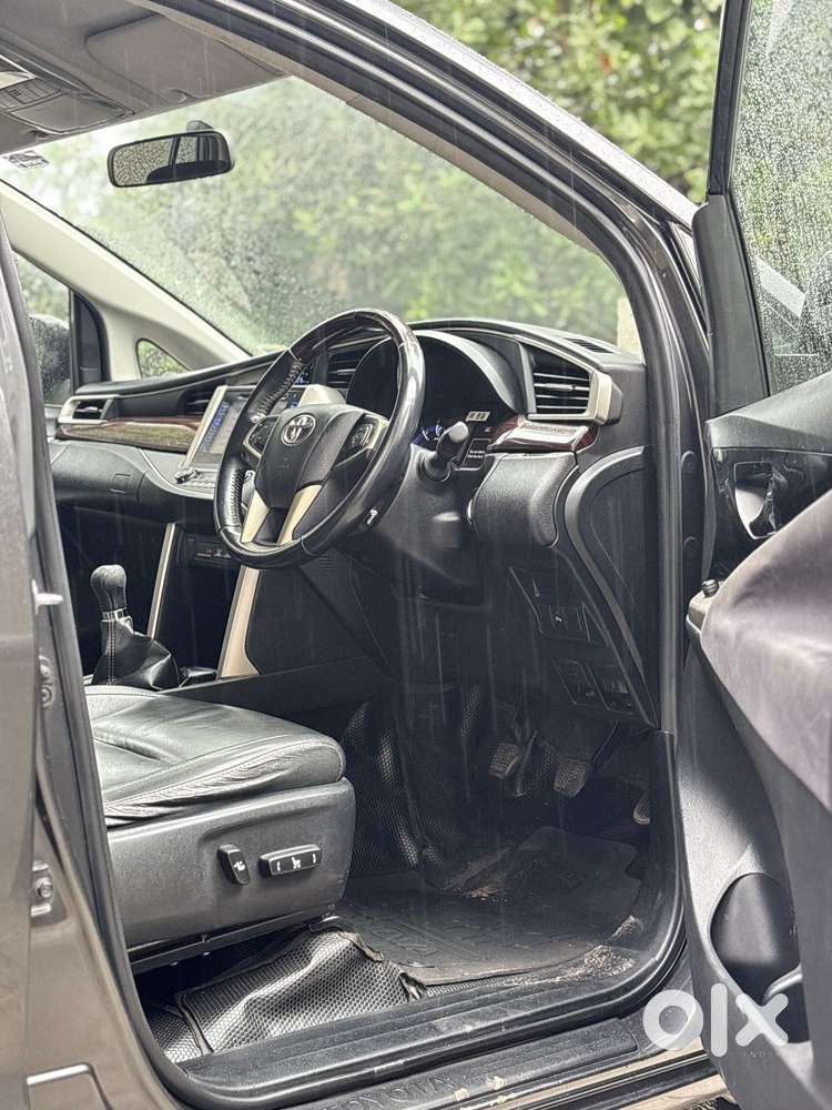 Toyota Innova Crysta Zx 2.4 Diesel 7 Seater, 2016, Diesel