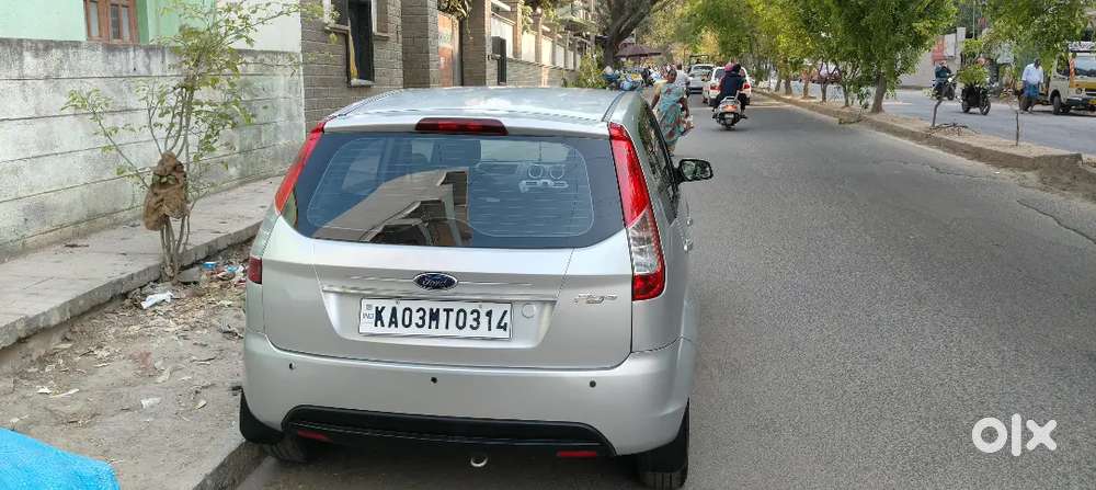 Ford Figo Petrol 2013 Year