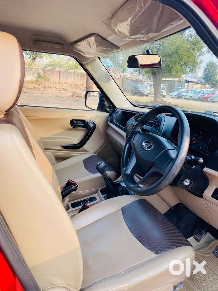 Mahindra Tuv 300 T4, 2016, Diesel