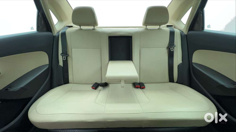 Volkswagen Vento 1.6 Highline, 2021, Petrol