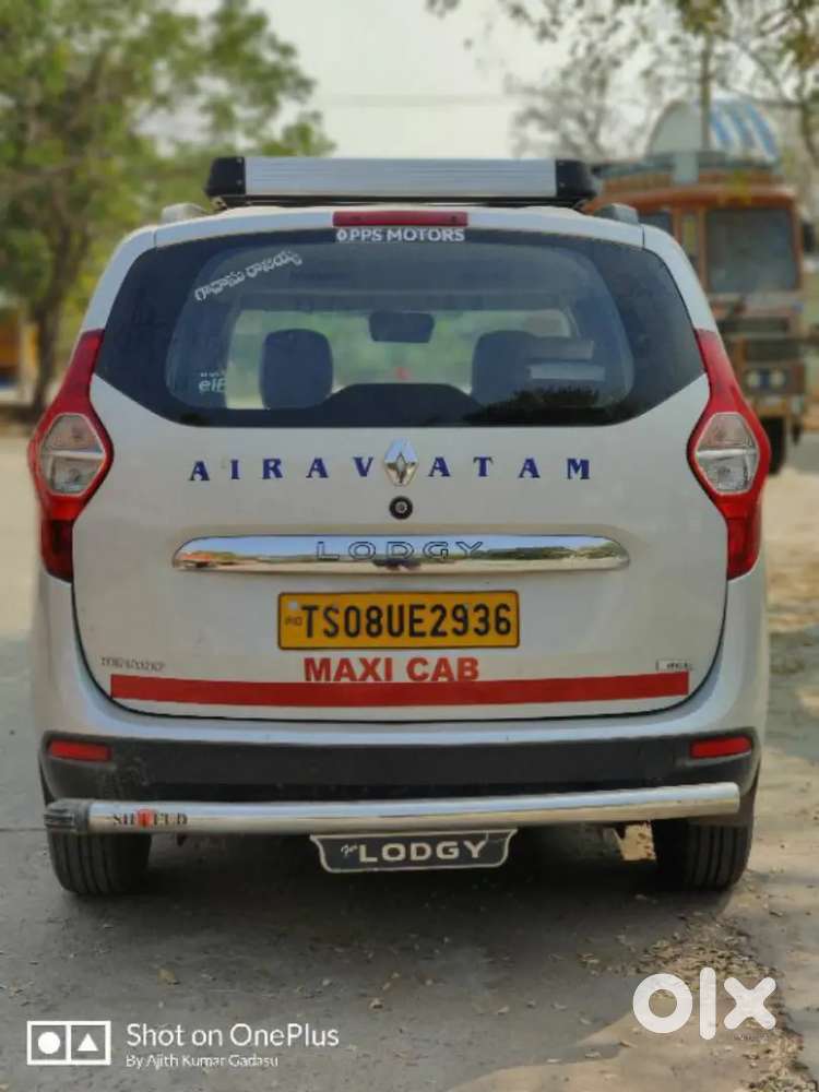 Renault Lodgy 2017 Diesel 130000 Km Driven