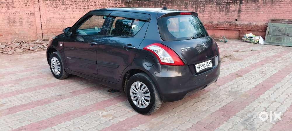 Maruti Suzuki Swift Lxi Option Sp Limited Edition, 2016, Cng & Hybri..