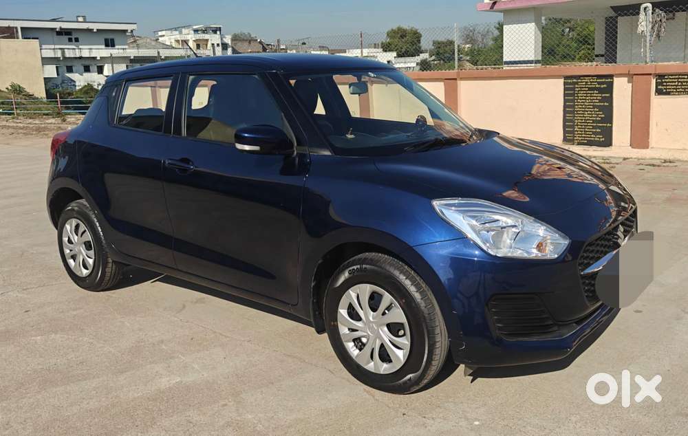 Maruti Suzuki Swift Vxi + Manual, 2023, Petrol