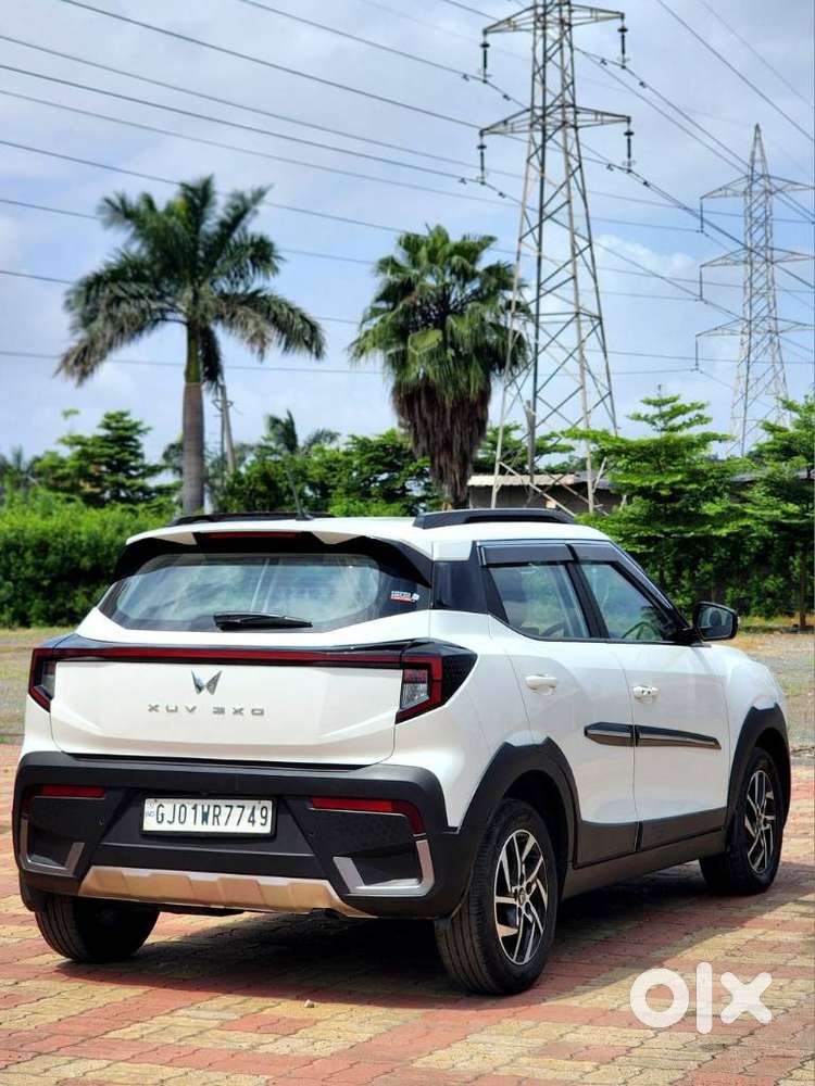 Mahindra Xuv 3xo Ax5 1.5 Diesel Autoshift Plus, 2024, Diesel