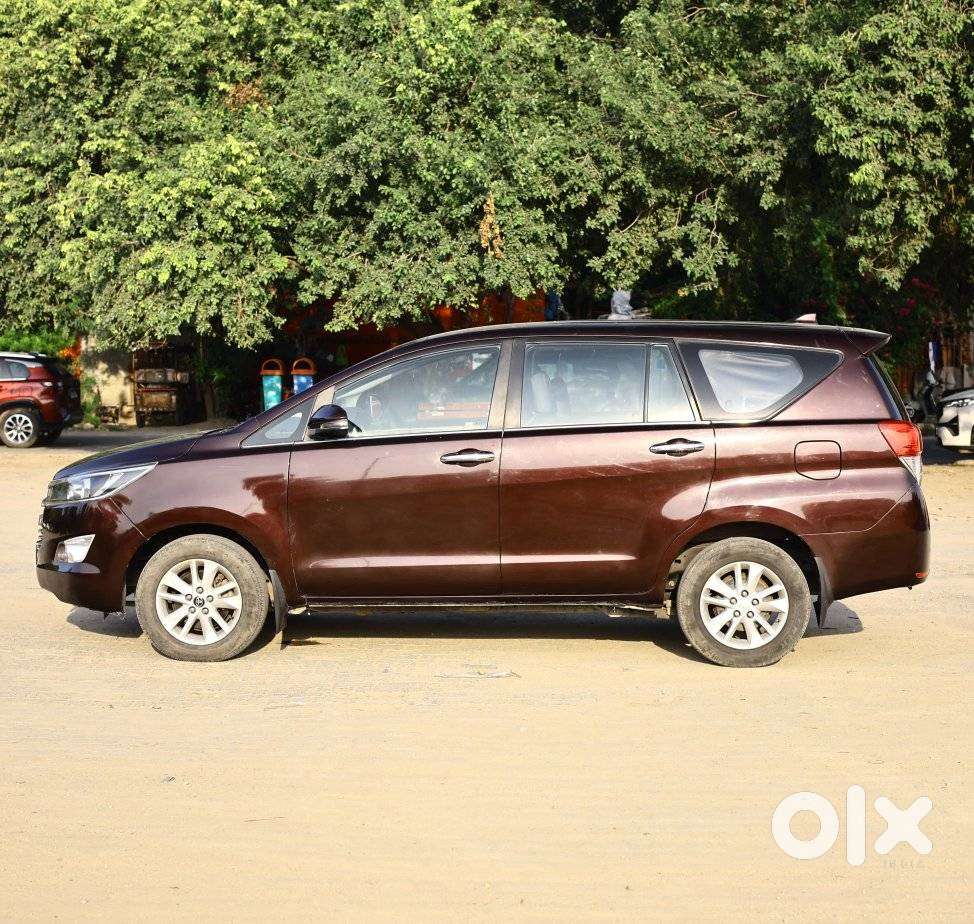 Toyota Innova Crysta [2020-ongoing] 2.4 Gx At 7 Str, 2021, Diesel