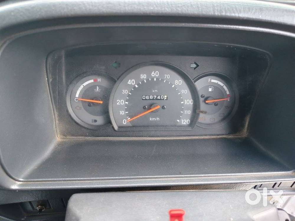 Maruti Suzuki Omni 8 Seater, 2012, Petrol