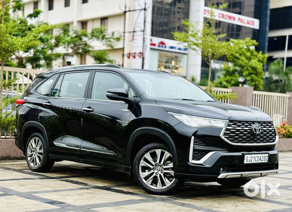 Toyota Innova Hycross 2.0 Zx Hybrid 7 Str, 2023, Electric