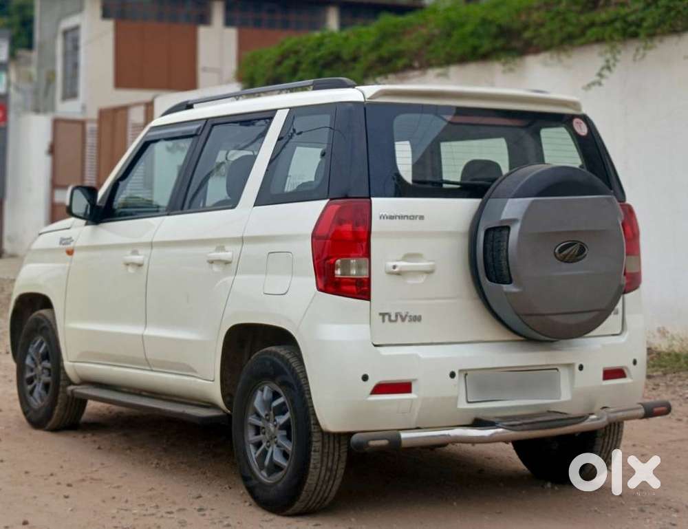 Mahindra Tuv 300