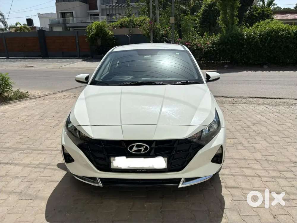 Hyundai I20 Sportz 1.2 Kappa Ivt Automatic (2021) – Polar White