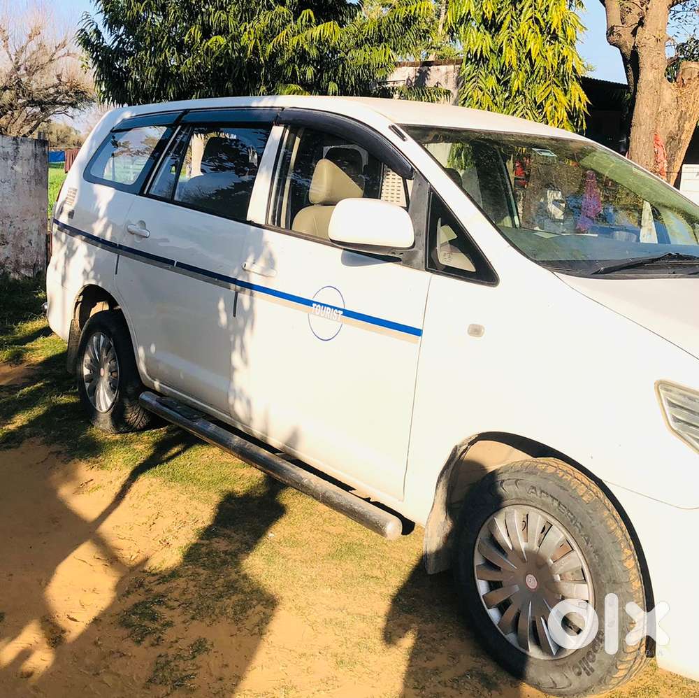Toyota Innova 2012 Diesel 290000 Km Driven