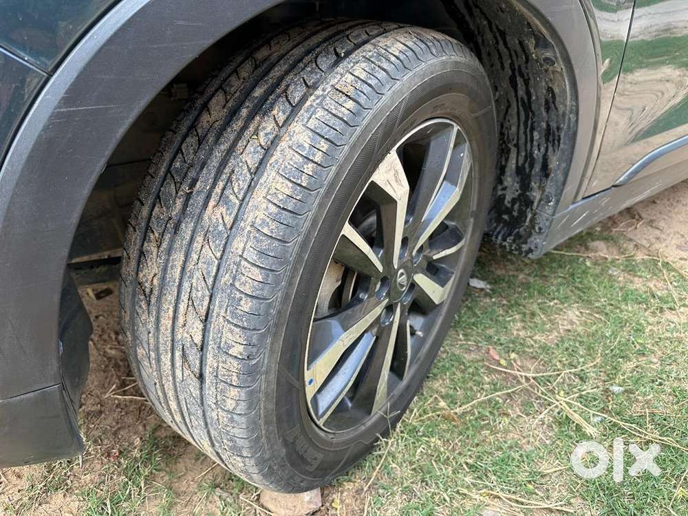 Mahindra Xuv300 W8(o)