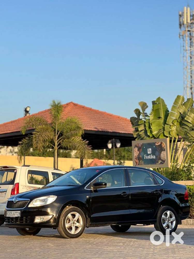 Skoda Rapid 1.5 Tdi Cr Elegance Plus, 2012, Diesel