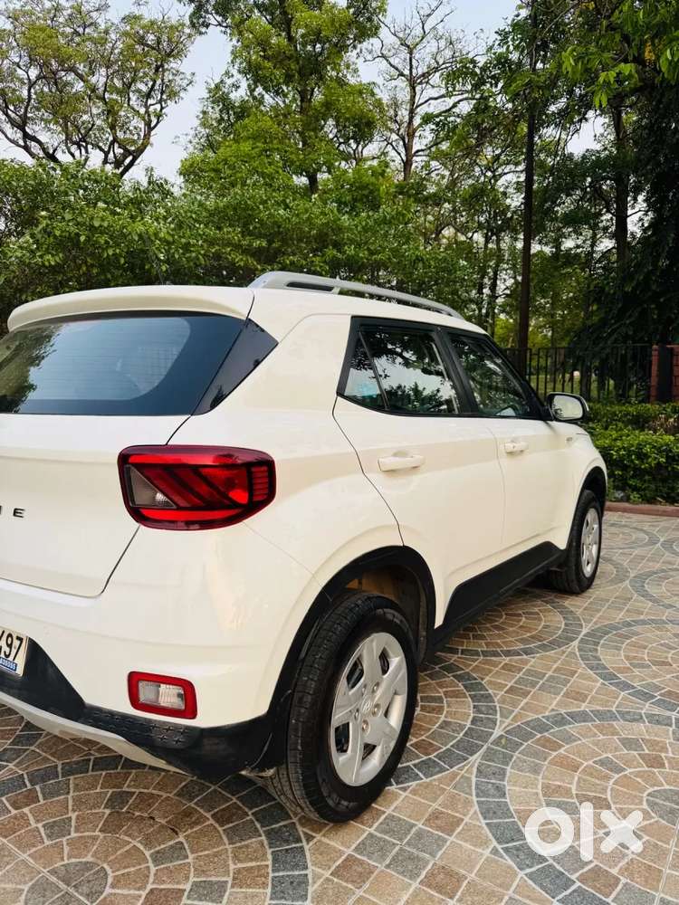 Hyundai Venue S 1.2 Petrol, 2020, Petrol