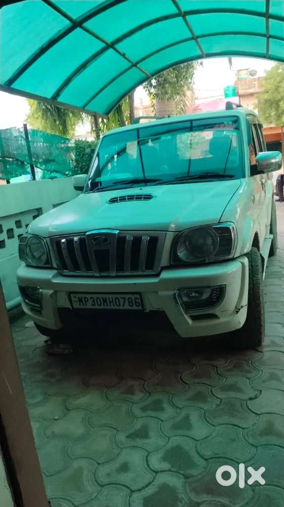 Mahindra Scorpio Vlx 2013