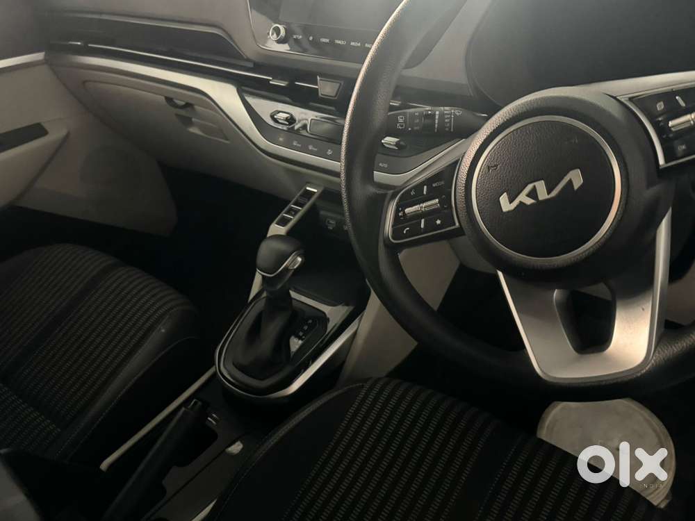 Kia Carens 1.4 Prestige Plus Turbo Dct 7 Str, 2023, Petrol