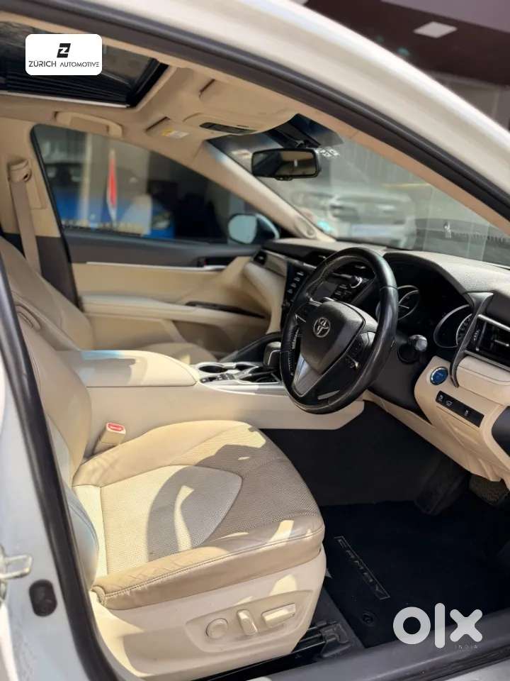 Toyota Camry Hybrid, 2019, Petrol