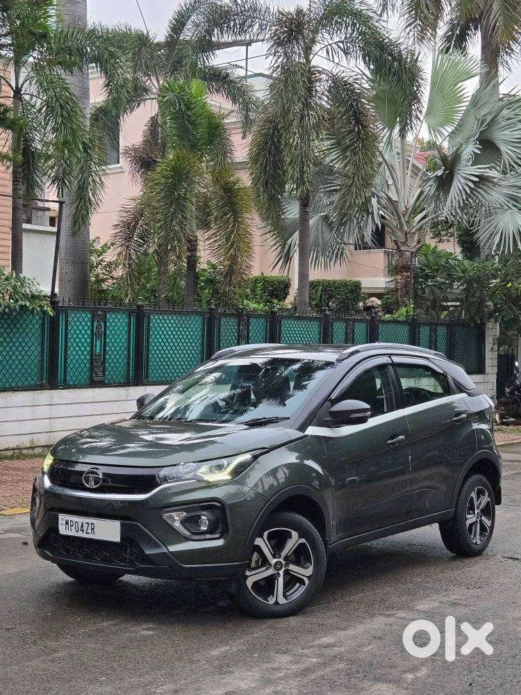 Tata Nexon 1.2 Revotron Xm Plus (s), 2023, Petrol