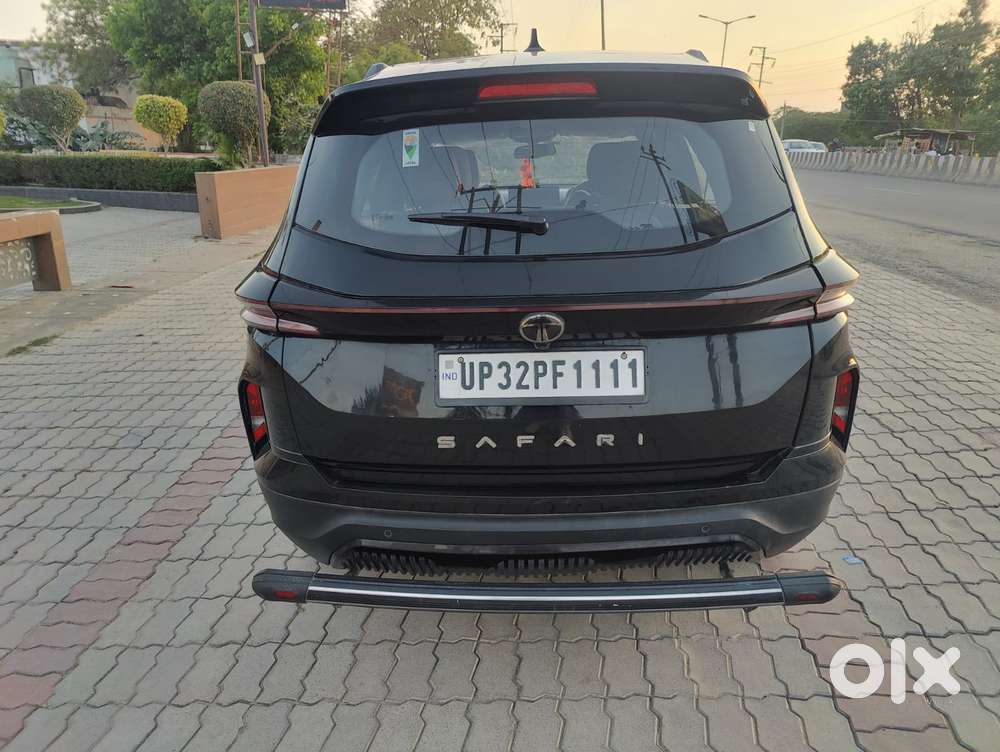 Tata Safari Adventure Plus Dark Edition At, 2024, Diesel