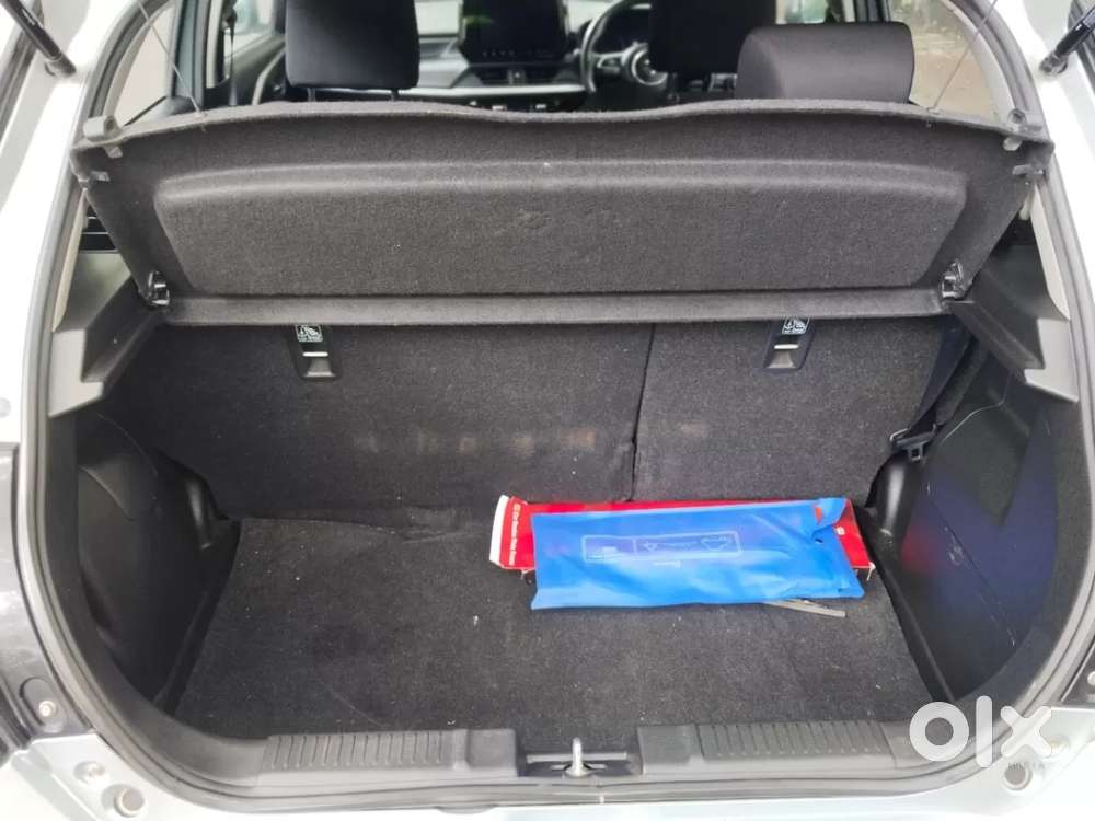 Maruti Suzuki Swift Amt Zxi, 2024, Petrol