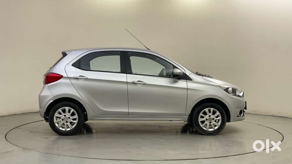 Tata Tiago Xz, 2016, Petrol