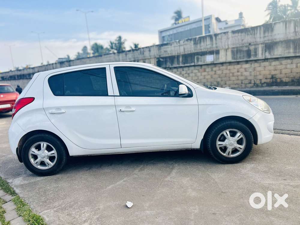 Hyundai I20 Sportz Option 1.4 Crdi, 2011, Diesel