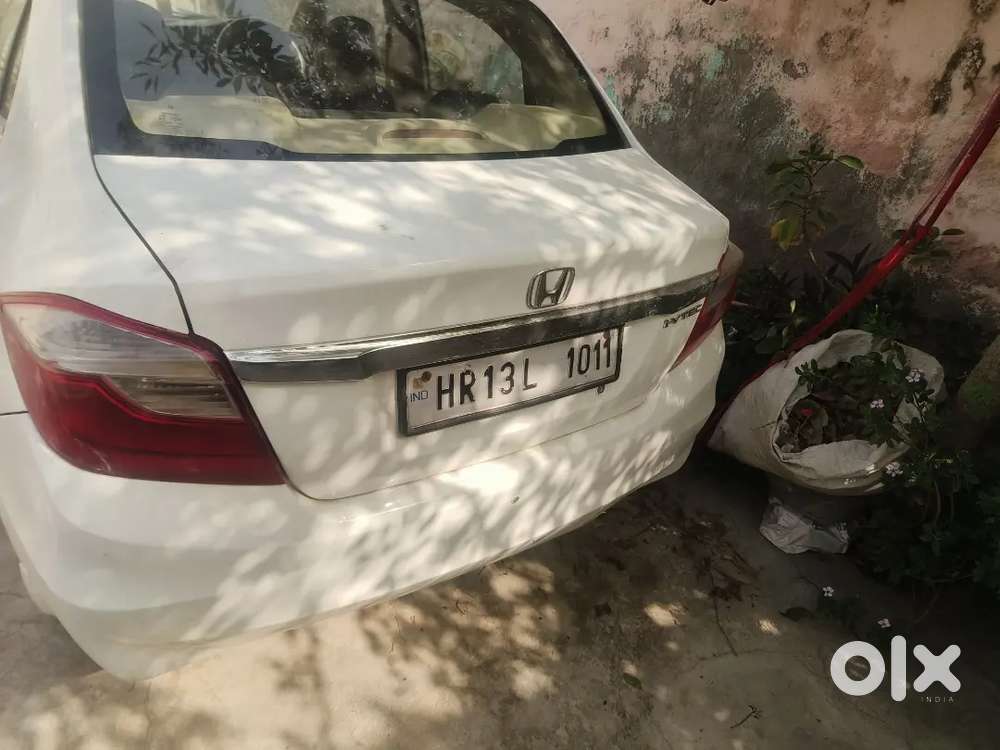 Honda Amaze 2016 Petrol 90000 Km Driven One Hand Use