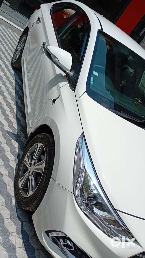 Hyundai Verna 1.5 Sx Vtvt, 2019, Petrol