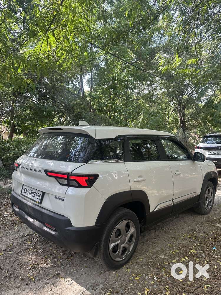 Maruti Suzuki Brezza 1.5 VXI SMART HYBRID, 2023, Petrol