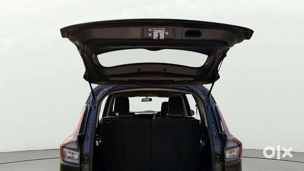 Maruti Suzuki Xl6 1.5 Zeta Mt, 2022, Petrol