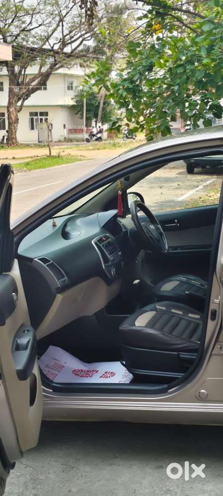 Hyundai I20 Sportz 1.2 Bs-iv, 2014, Petrol