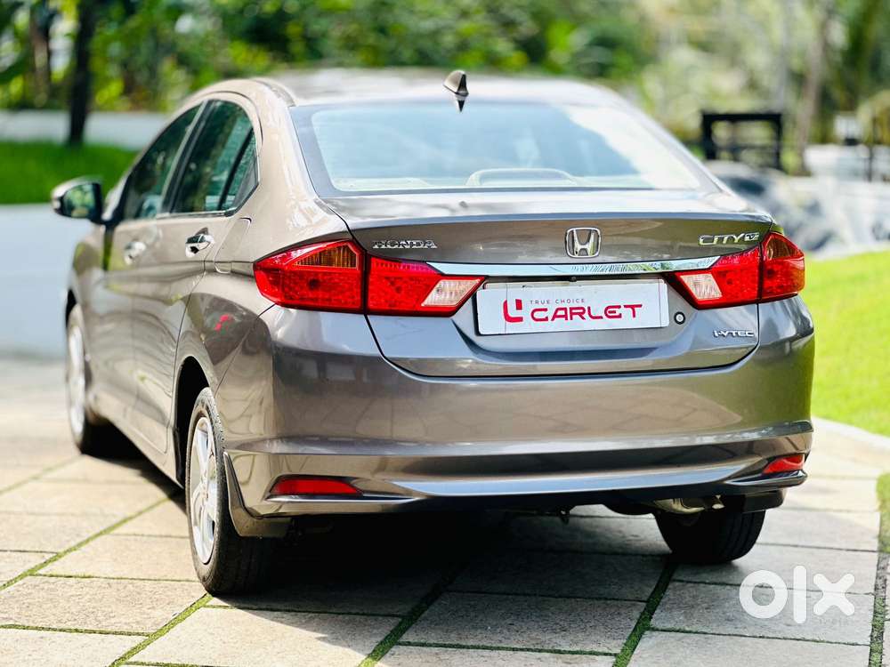 Honda City I-vtec V, 2016, Petrol