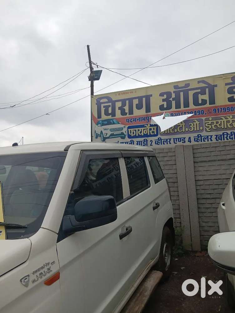Mahindra Tuv 300 2018 Diesel 100000 Km Driven