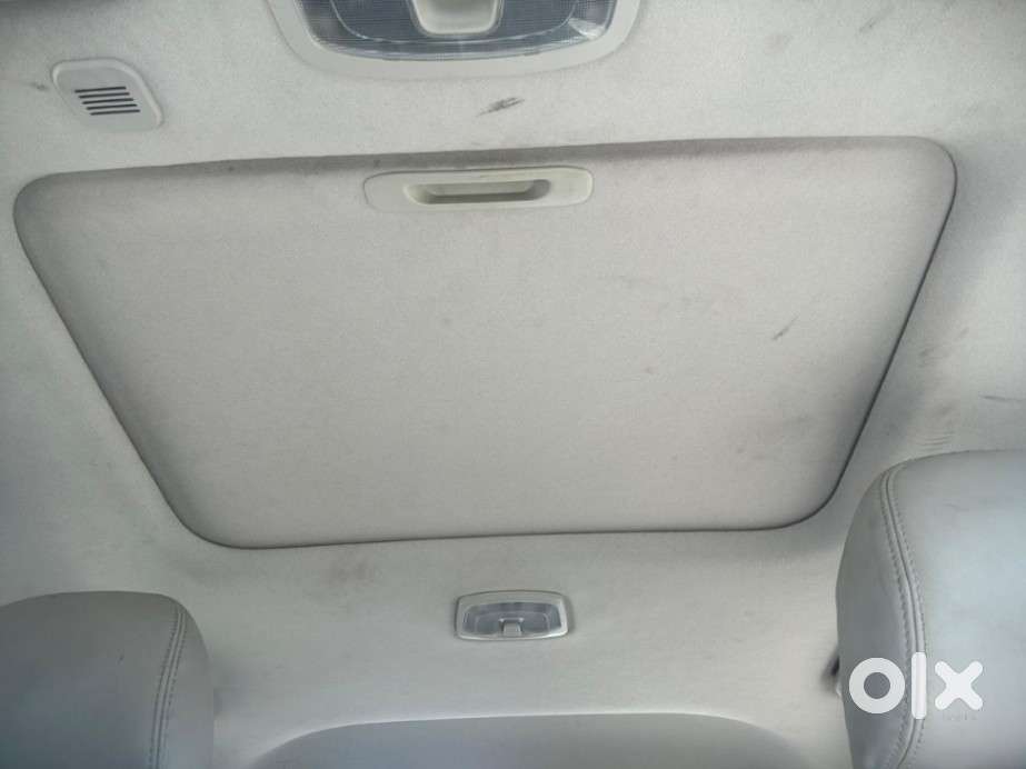 Mahindra Xuv300 W8, 2021, Petrol