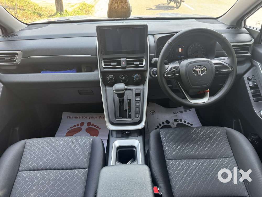 Toyota Innova Hycross 2.0 Gx 8 Str, 2025, Petrol