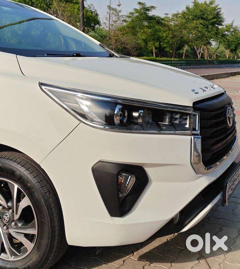 Toyota Innova Crysta 2.4 G Mt, 2022, Diesel