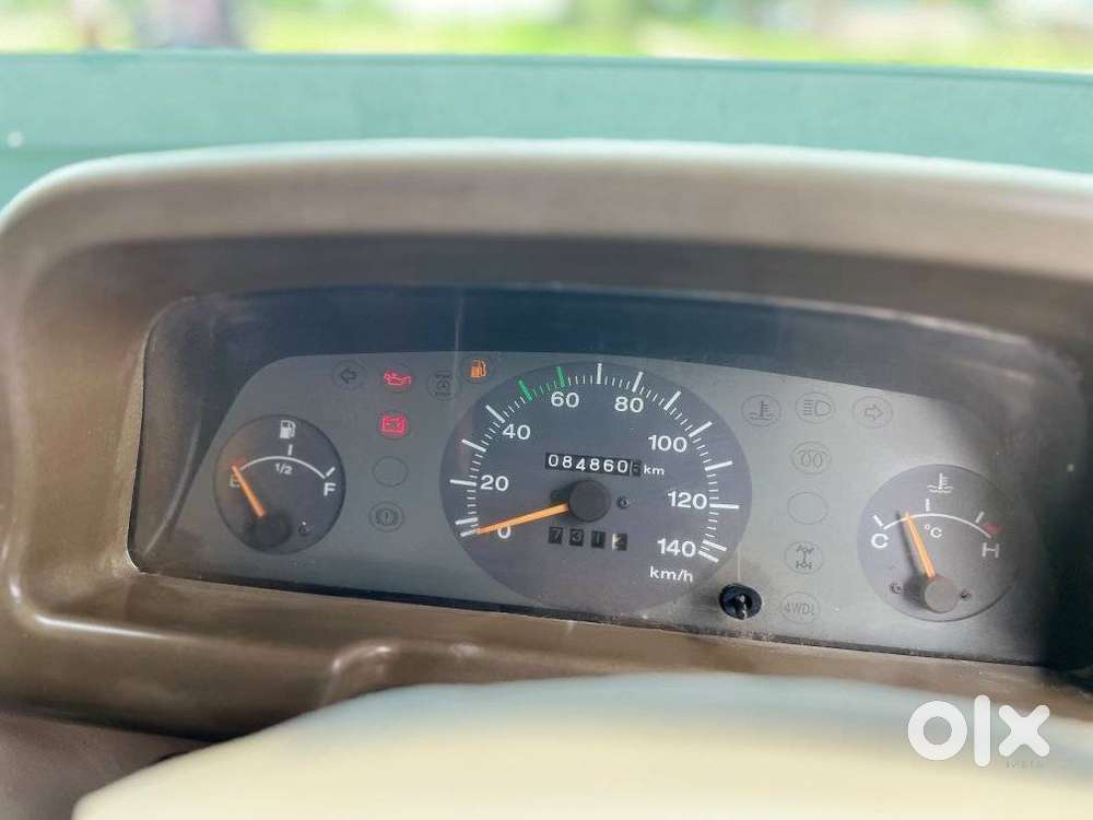 Mahindra Bolero Diz, 2015, Diesel